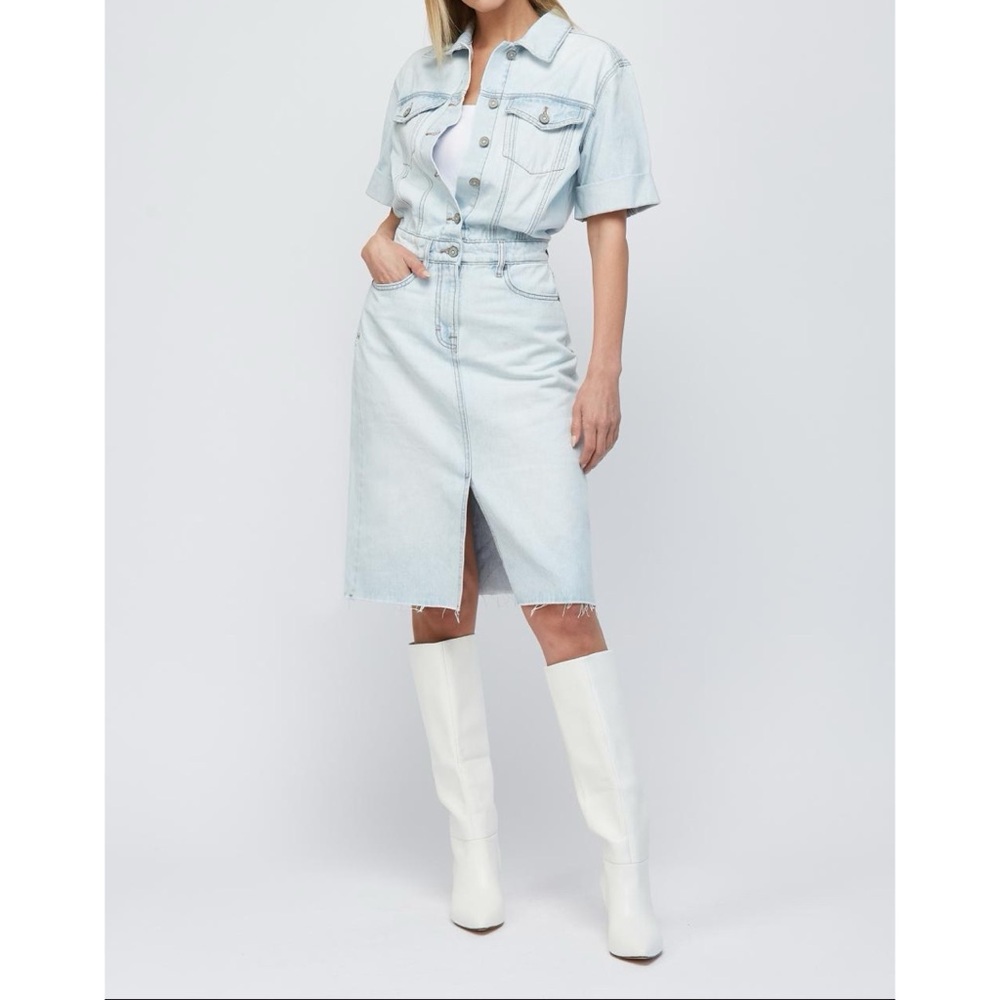 HIDDEN Roxy Light Wash Denim Shirt Dress | M